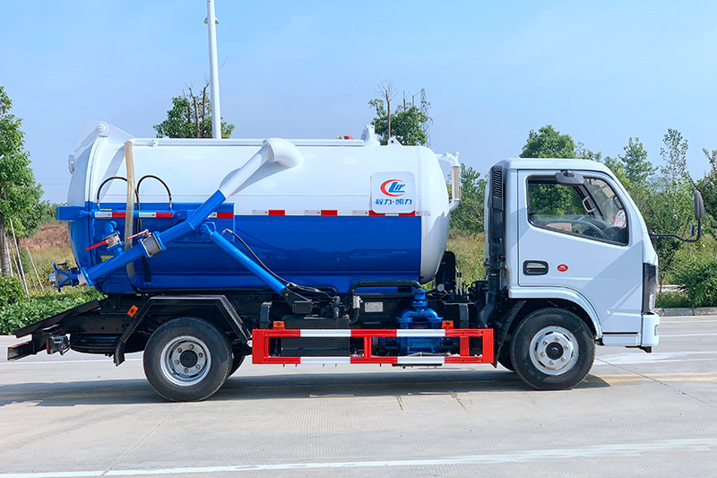 國(guó)六小多利卡 5方 吸污車(chē)